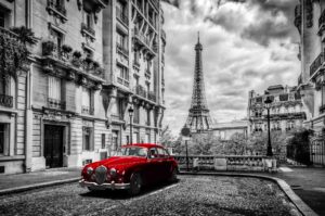 RED CAR IN PARIS